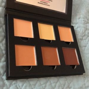 Aesthetica contour series. (Cream)